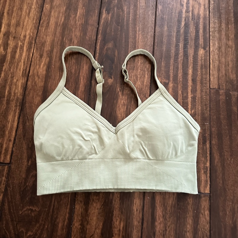 Lululemon ebb to street sports bra
